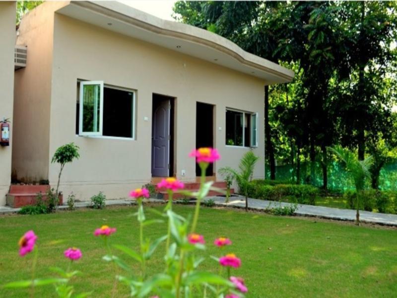 Kangs Nirvana Resorts And Spa Mahalpur Ngoại thất bức ảnh
