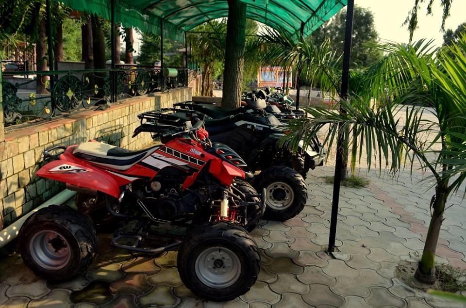 Kangs Nirvana Resorts And Spa Mahalpur Ngoại thất bức ảnh