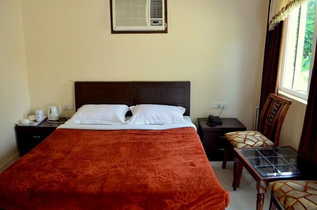Kangs Nirvana Resorts And Spa Mahalpur Ngoại thất bức ảnh